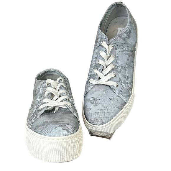 Steve Madden Emmi Camouflage Gray Platform Sneaker Size 11 - Picture 1 of 8